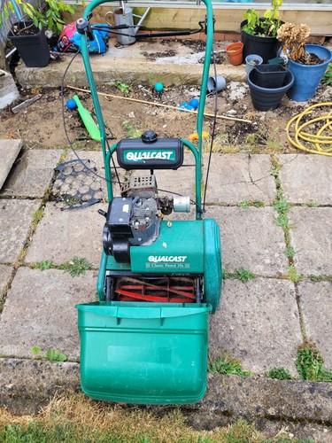 Qualcast classic petrol 35s - classic,