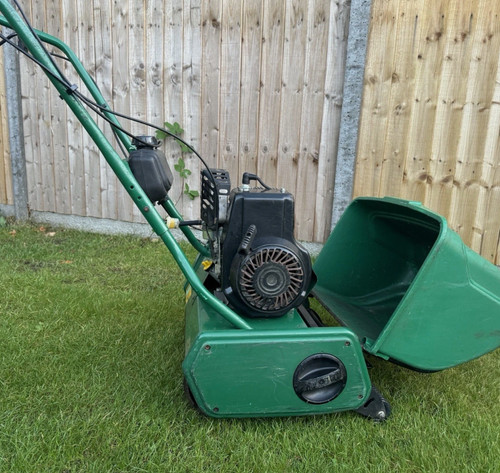 Qualcast classic petrol 43s - petrol,