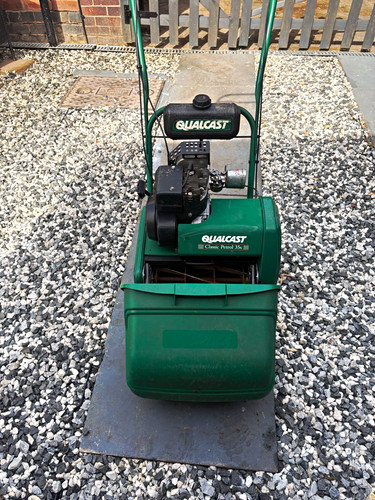 Qualcast classic petrol 35s - petrol,