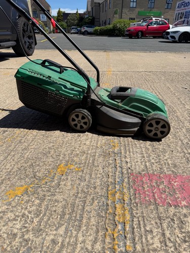 Qualcast lawn mower rm32 - lawn,